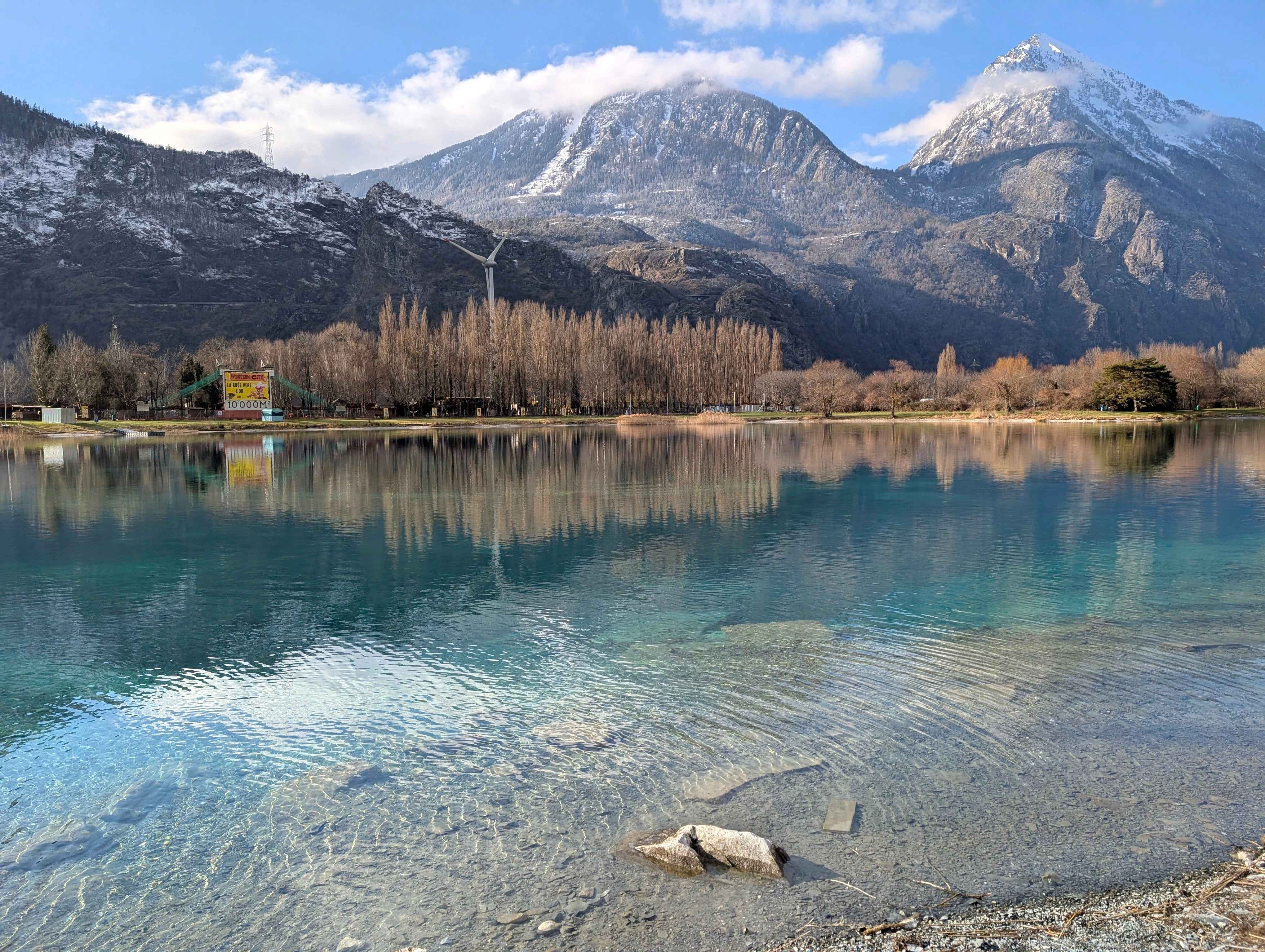 Lac du Rosel near Martigny: water so clear you can see the bottom from the shore.